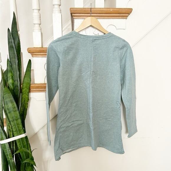 LOGO by Lori Goldstein Cotton Blend V-Neckline Long Sleeve Tunic w/ Pockets XXS - Picture 2 of 6